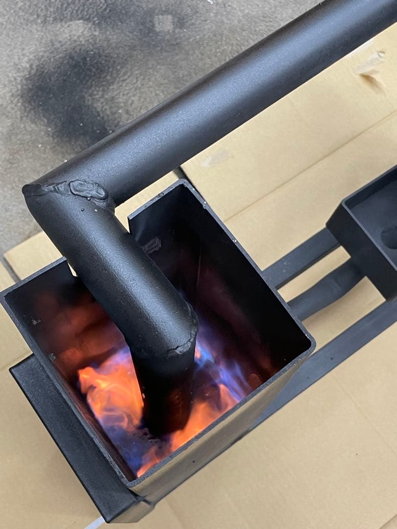 廃油ストーブ　ロケットストーブ　送風機と五徳付いています