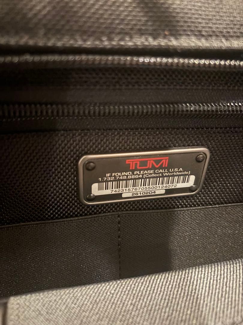 TUMI ブラック キャリーケース 26102D4