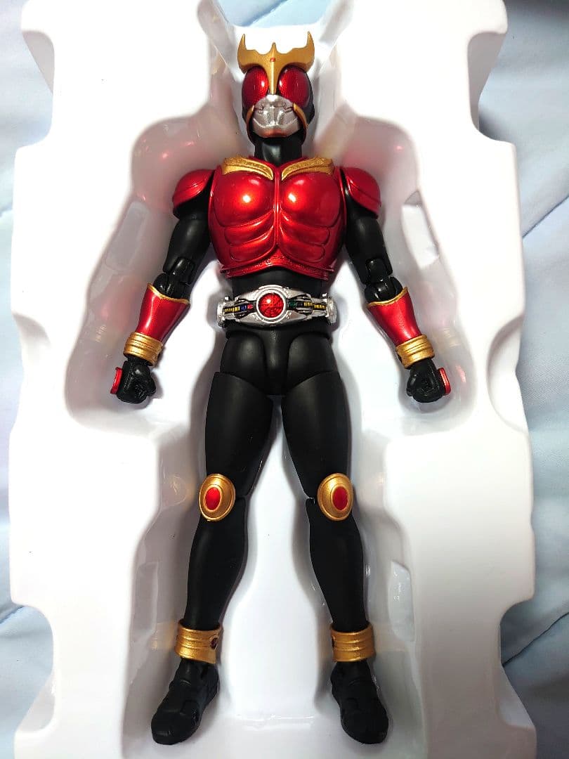 雪*里様 S.H.Figuarts 真骨彫 仮面ライダークウガ マイティフォーム