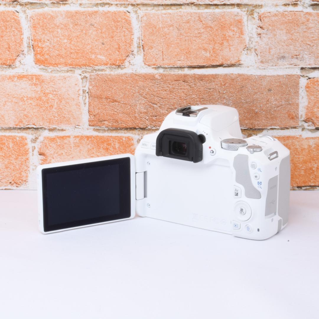 新春大感謝セール✨Wi-Fi機能✨Canon Kiss X10✨ホワイト