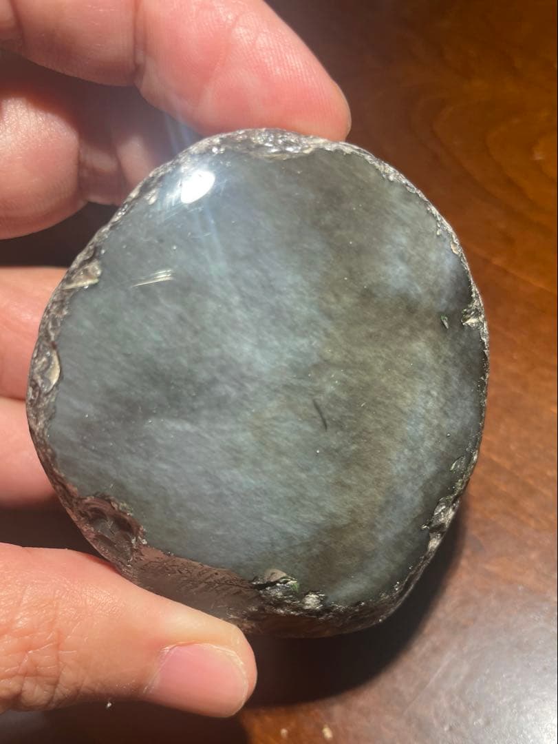 研磨品　十勝石玲瓏　水色ベースレインボーオブシディアン