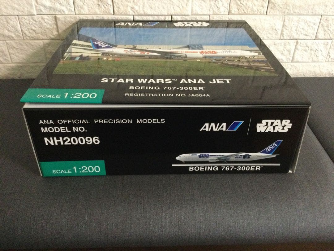 STAR WARS『特別塗装機』B767-300ER ANA JET（完成品）