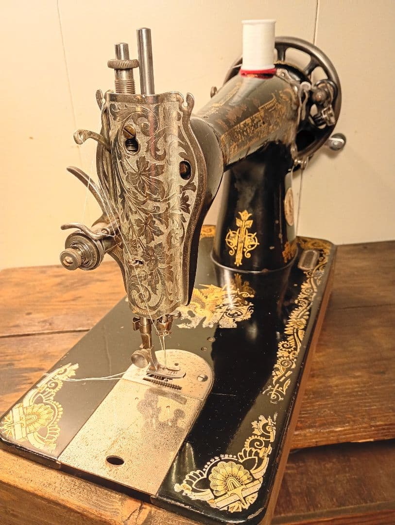 シンガー　スフィンクス　縫うためのアンティーク　ミシン　レトロ