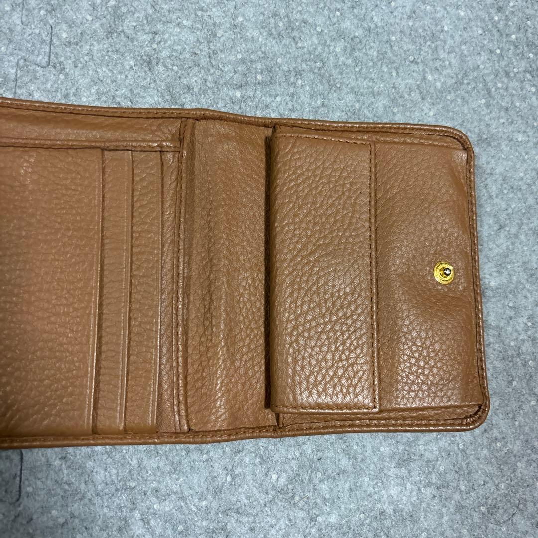 PRADA 茶色　財布　ゴールド　三つ折り