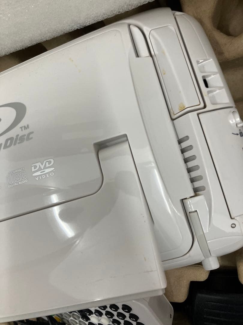 ツインバード ポータブル防水ブルーレイプレーヤー BR-J921