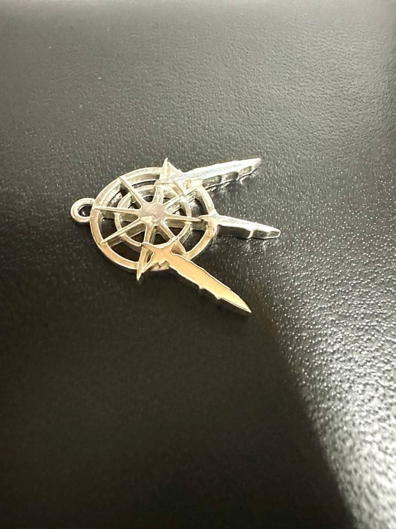 光の護封剣 シルバーペンダント　遊戯王　アクセサリー