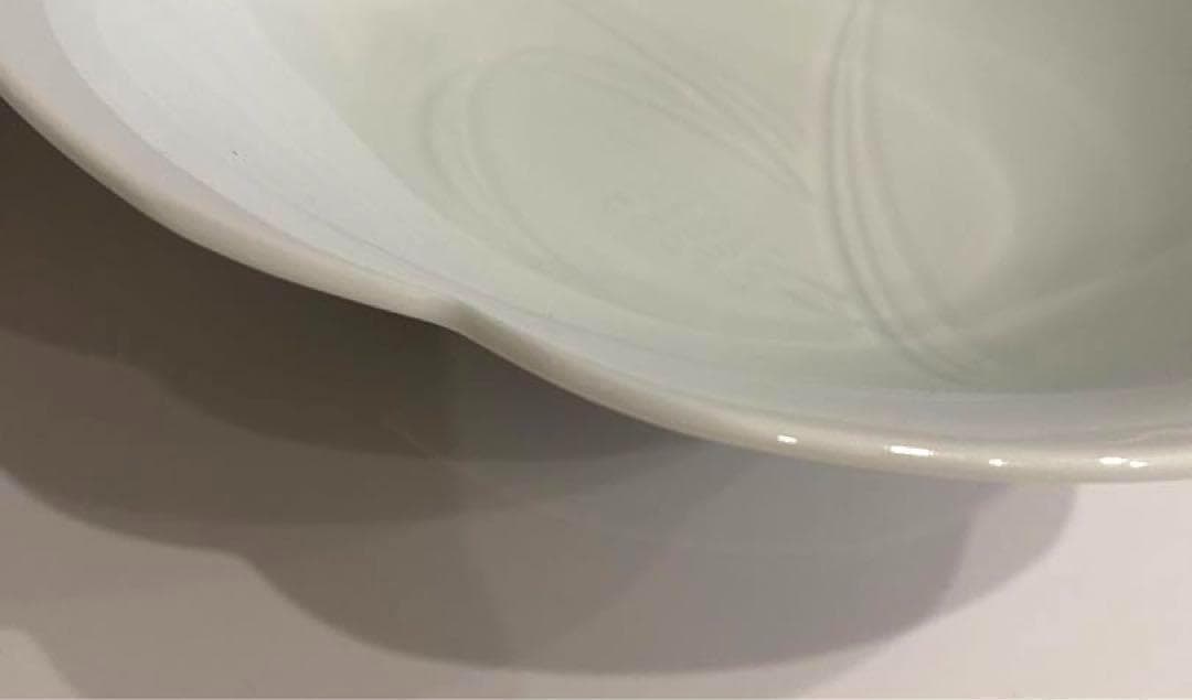 ◆未使用美品◆人間国宝　井上萬二作　白磁彫文　菓子鉢 有田焼