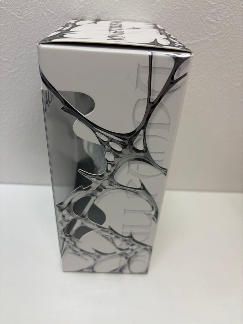 し*ん様 スカルパンダ XG 新品未開封品 POPMART SKULLPANDA