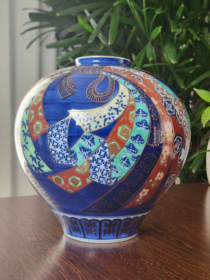 古伊万里　花瓶　壺　有田焼　GOLDIMARI　結び　金襴手　骨董　伊万里焼
