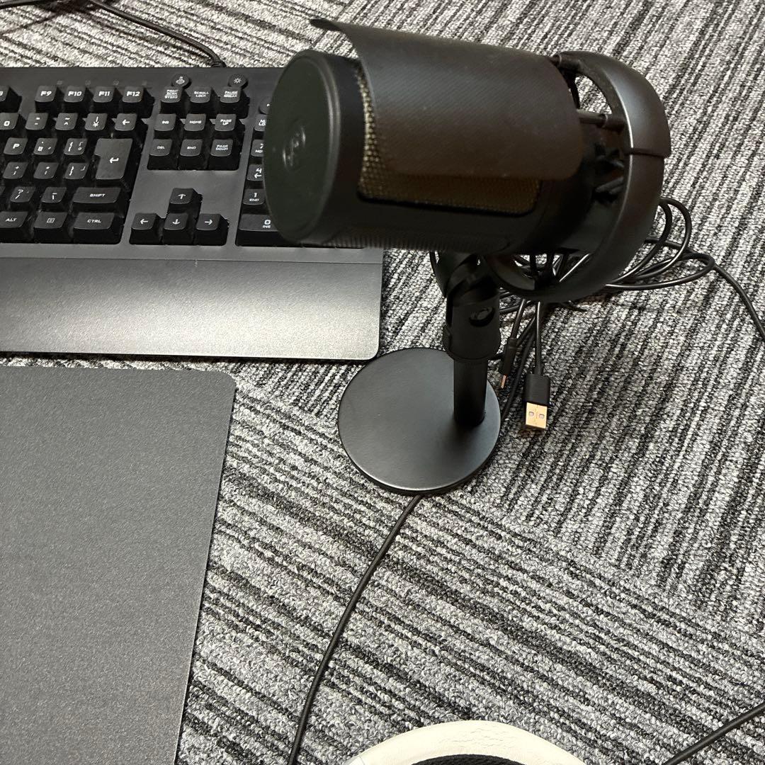 ゲーミングセット　ヘッドホン　マウス　キーボード　マウスパッド　マイクスタンド