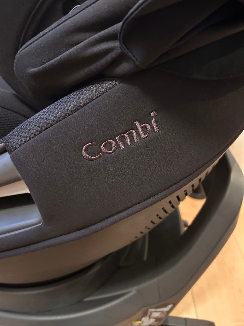 Combi THE S plus ZD チャイルドシート ザエス BK