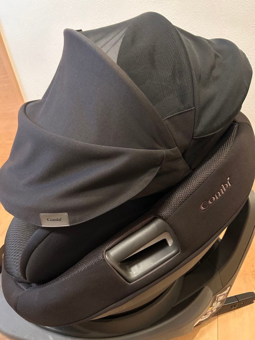 Combi THE S plus ZD チャイルドシート ザエス BK