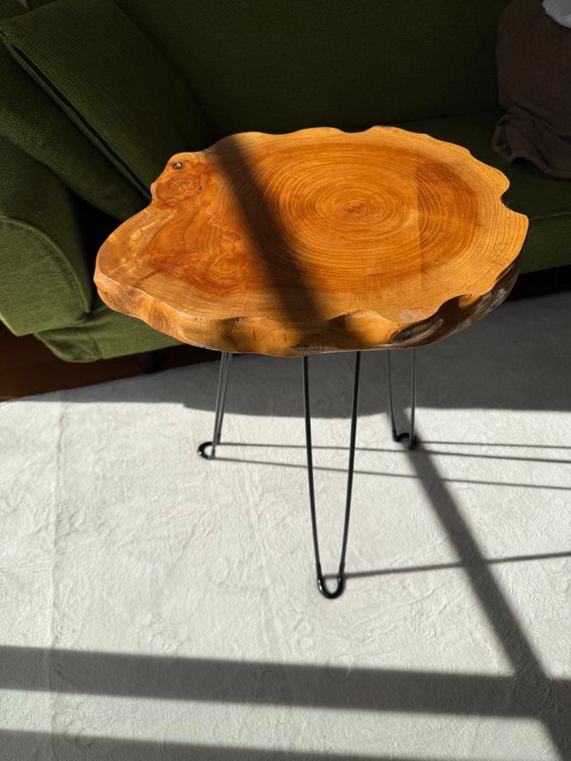 ナチュラルウッド 丸型サイドテーブル-コーヒーテーブル　(一枚板)