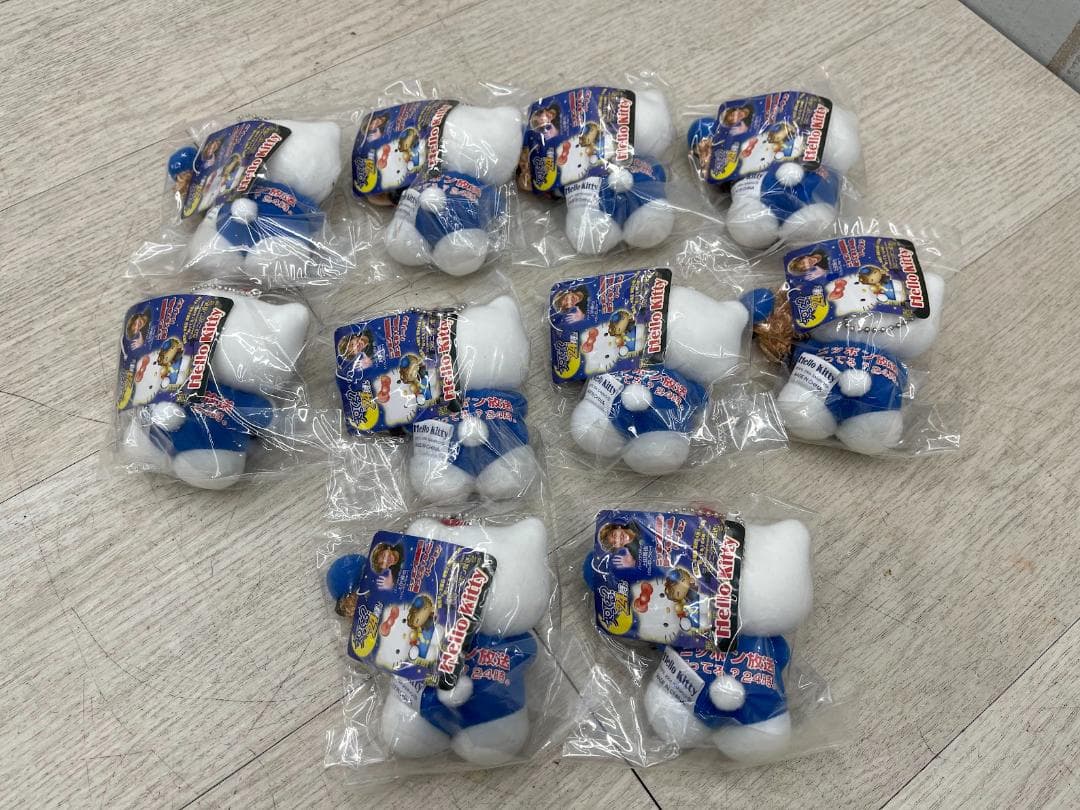 新品 ハローキティ 知ってる？ 24時。 ボールチェーン ぬいぐるみ 10個