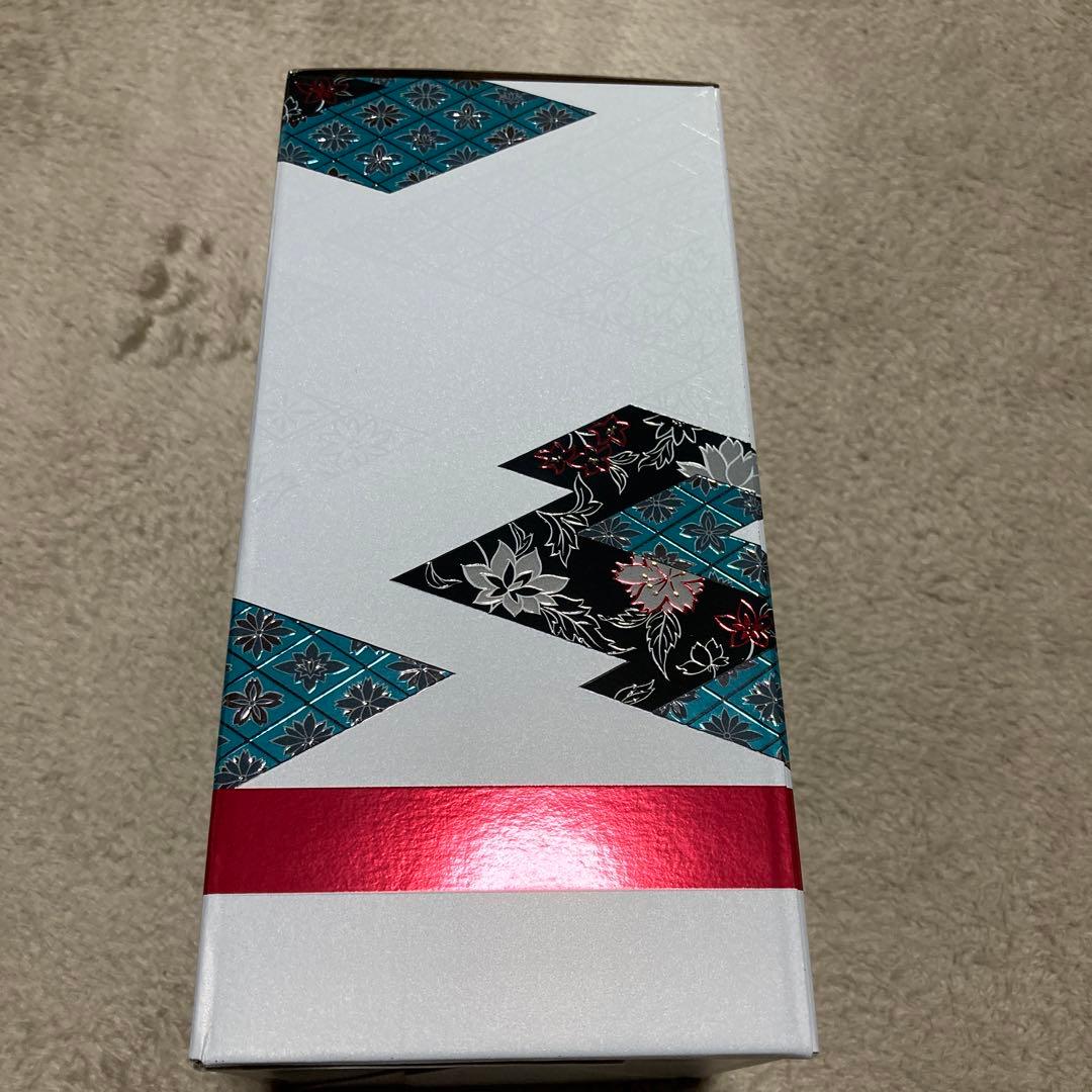 サントリー　響　BLOSSOM HARMONY BOTTLED IN 2023