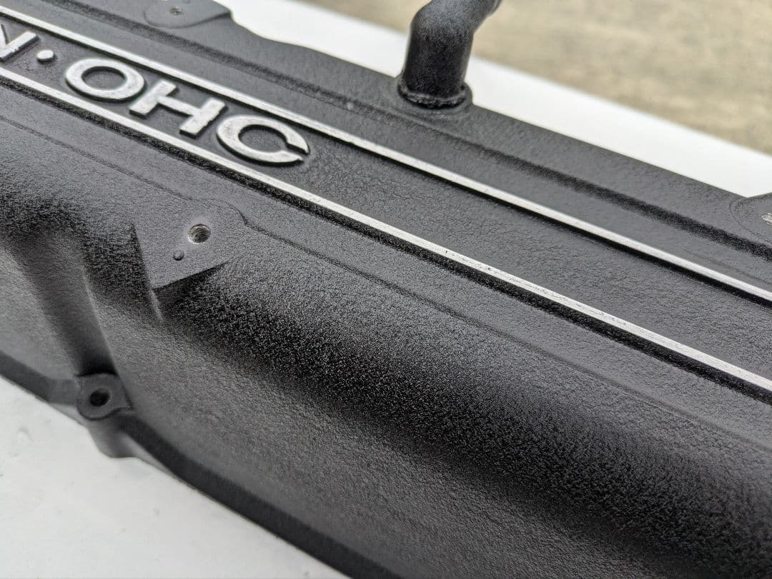 日産　NISSAN OHC L型エンジン　L6タペットカバー　結晶塗装　美品