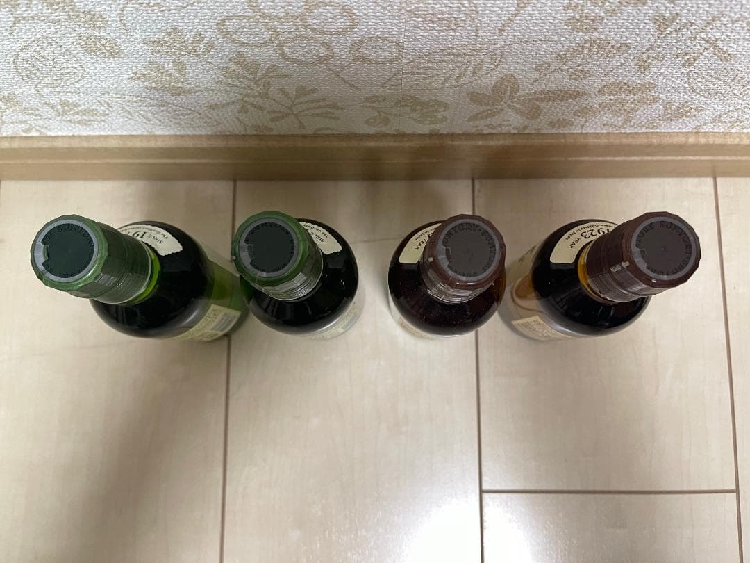 山崎 180ml 2本、白州 180ml 2本　ミニボトル