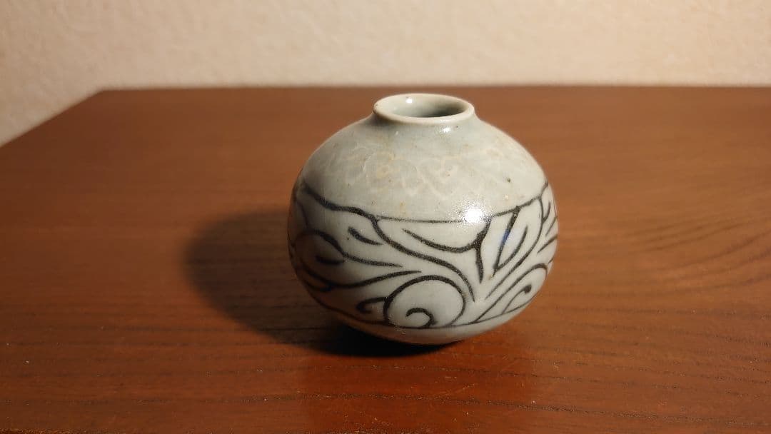 李朝　小壺　象嵌　白釉　古玩　京焼　アンティーク李朝　１客