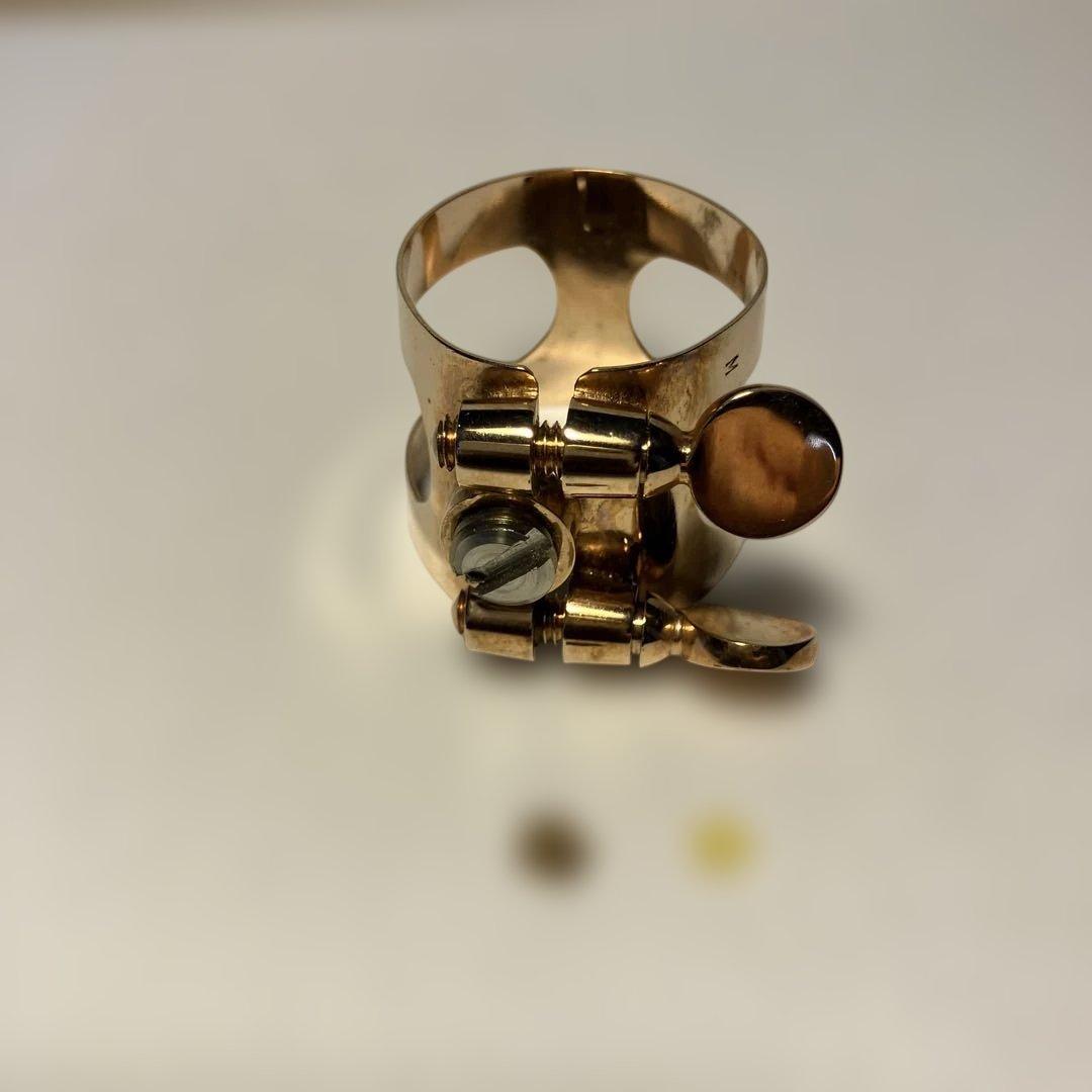 Bullseye（ブルーズアイ）アルトサックス・リガチャー