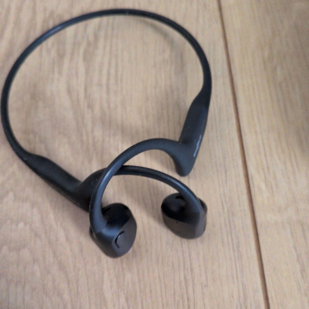 Shokz OPENRUN PRO 骨伝導イヤホン　 説明書　充電器つき