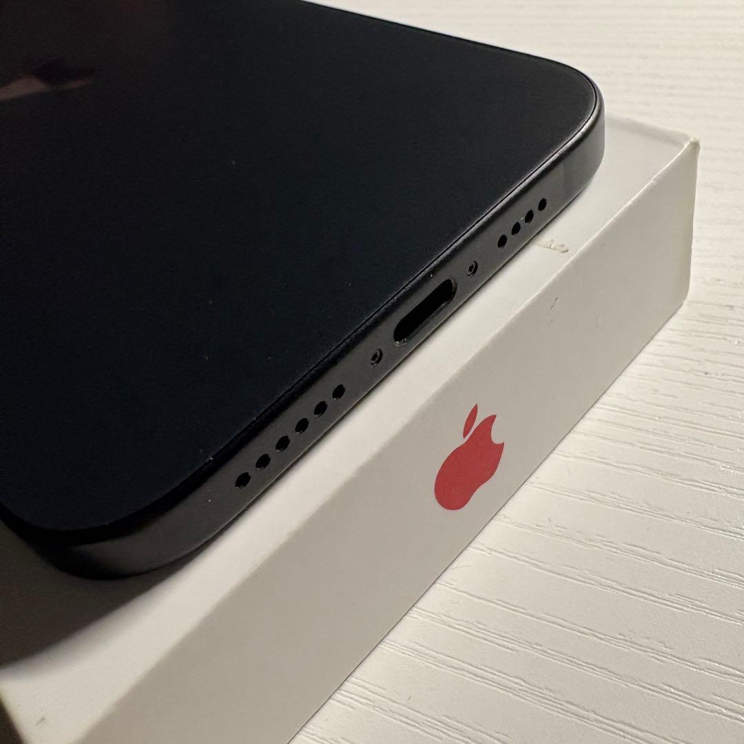 iPhone15 Plus 128GB ブラック SIMフリー 美品