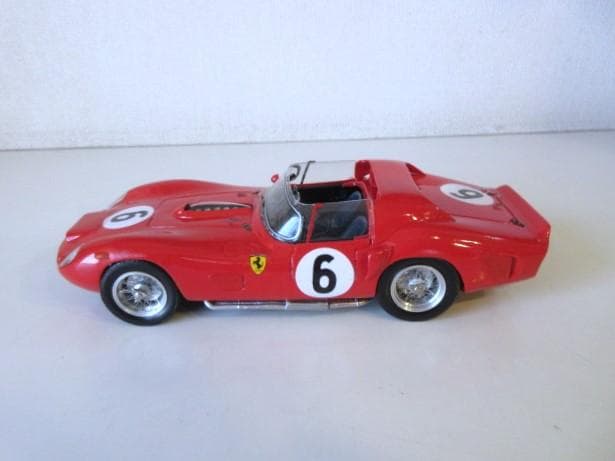 特価 Q-MODEL (1/24) フェラーリ 330TR