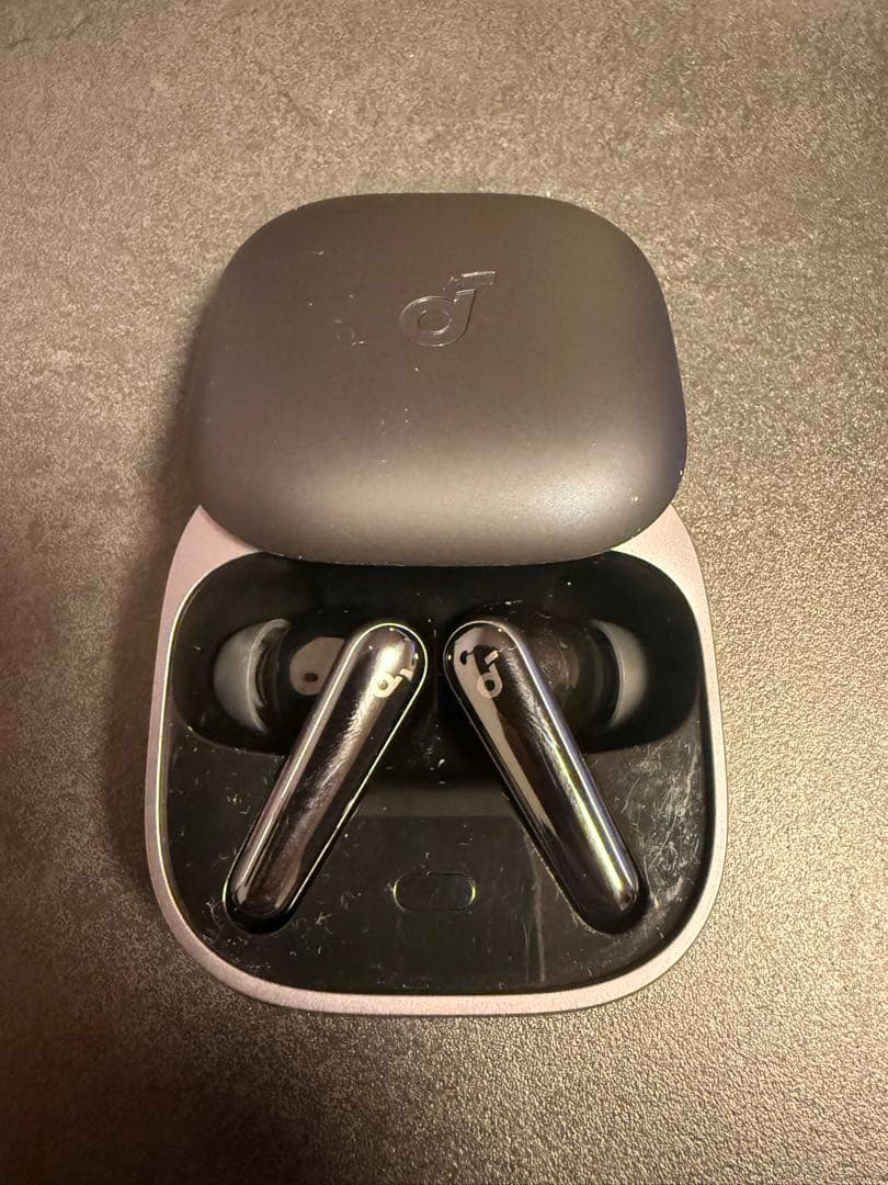 Anker soundcore Liberty 5 ブラック　シリコンカバー付