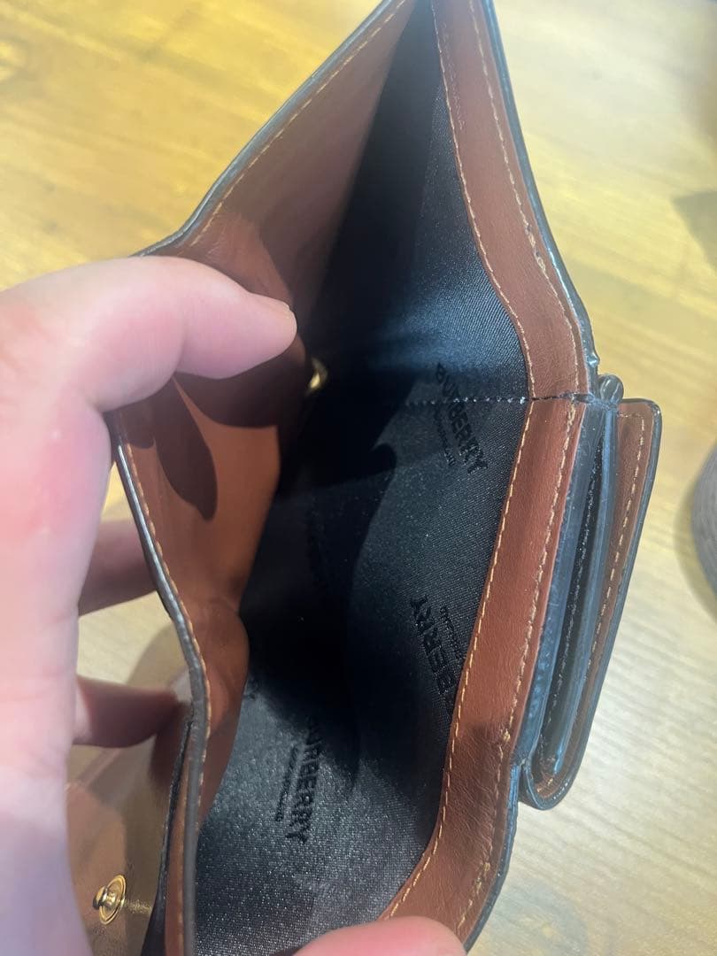 Burberry 三つ折り財布
