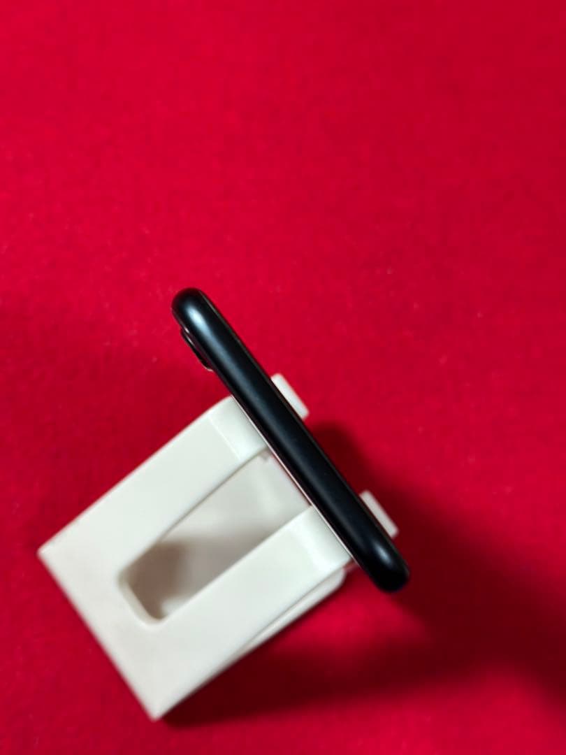 【9528】iPhone SE3第3世代ミッドナイト 64GB simフリー