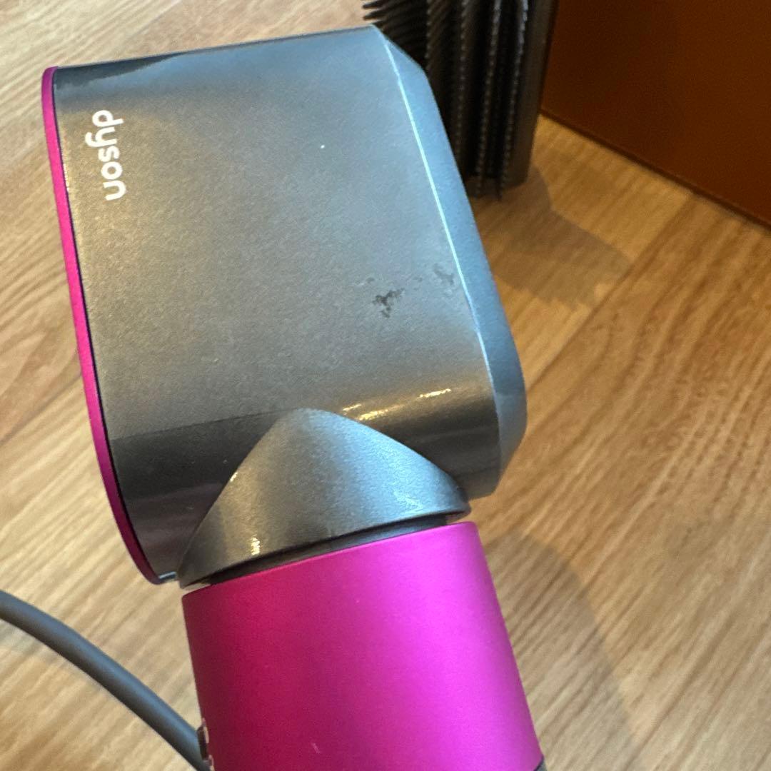 Dyson HS01 Airwrap マルチスタイラー