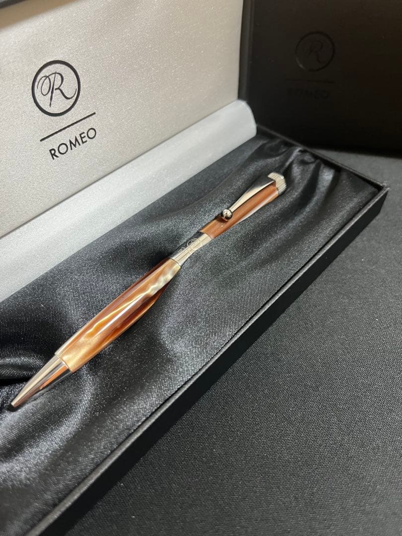 伊東屋　ロメオNo.3 細軸　廃盤 マーブルブラウン