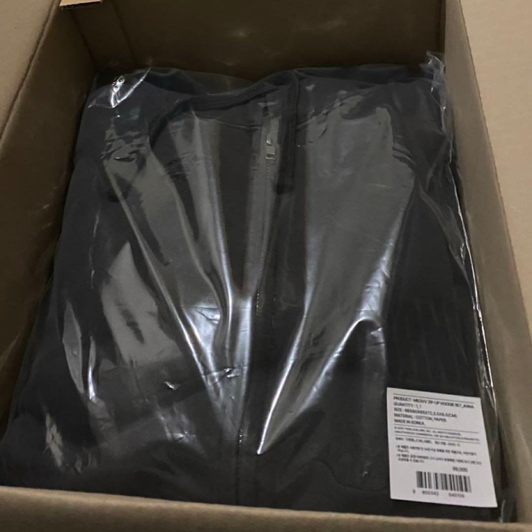 アイドル MEOVV ZIP-UP HOODIE SET - BURNING UP