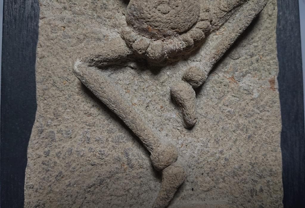 128　コレクター収集品　インド　ヒンドゥー教　石製　女神像