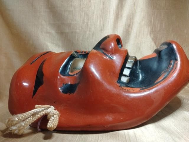 鬼面　般若　焼き物　25x18cm　詳細不明　印様あり