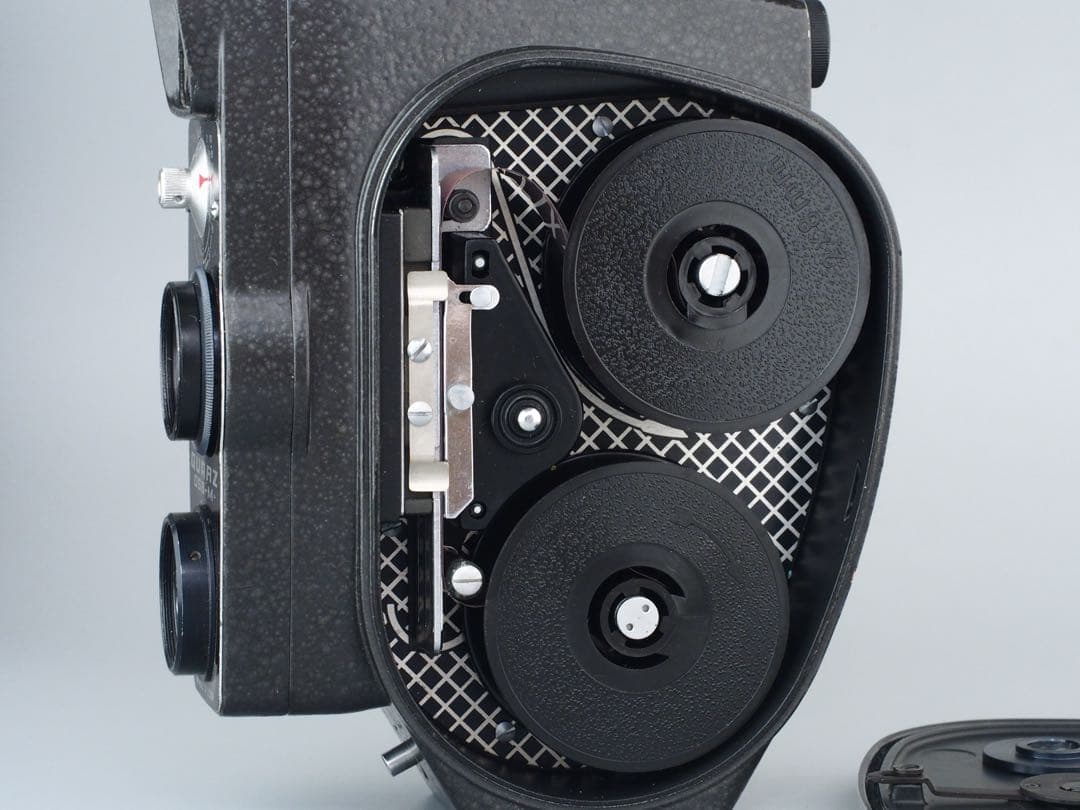 Zenit Quarz DS8-M 8mmカメラ