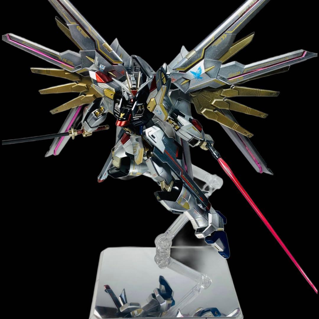 HG マイティーストライクフリーダムガンダム 全塗装 完成品 ガンプラ 塗装済み