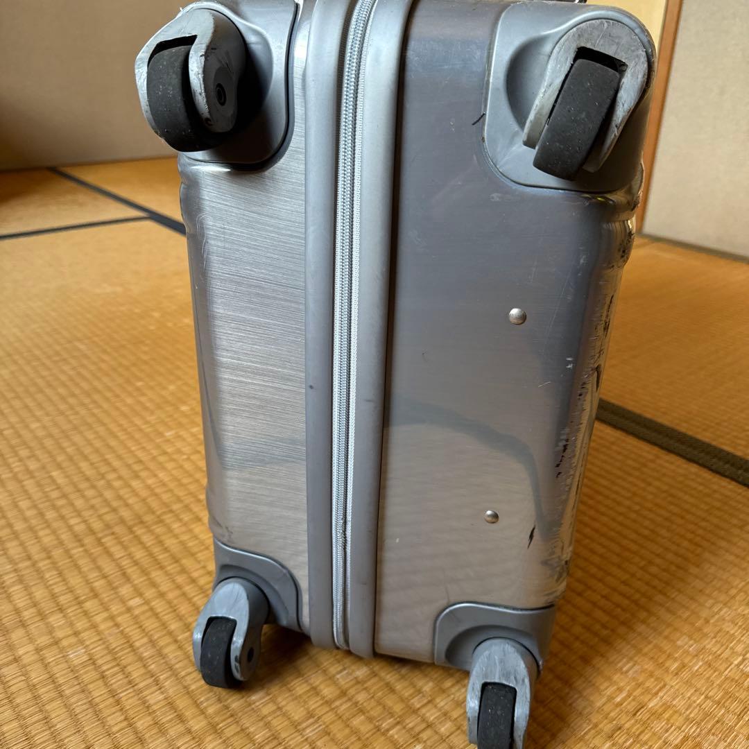 ゼロハリバートン キャリーケース 中型