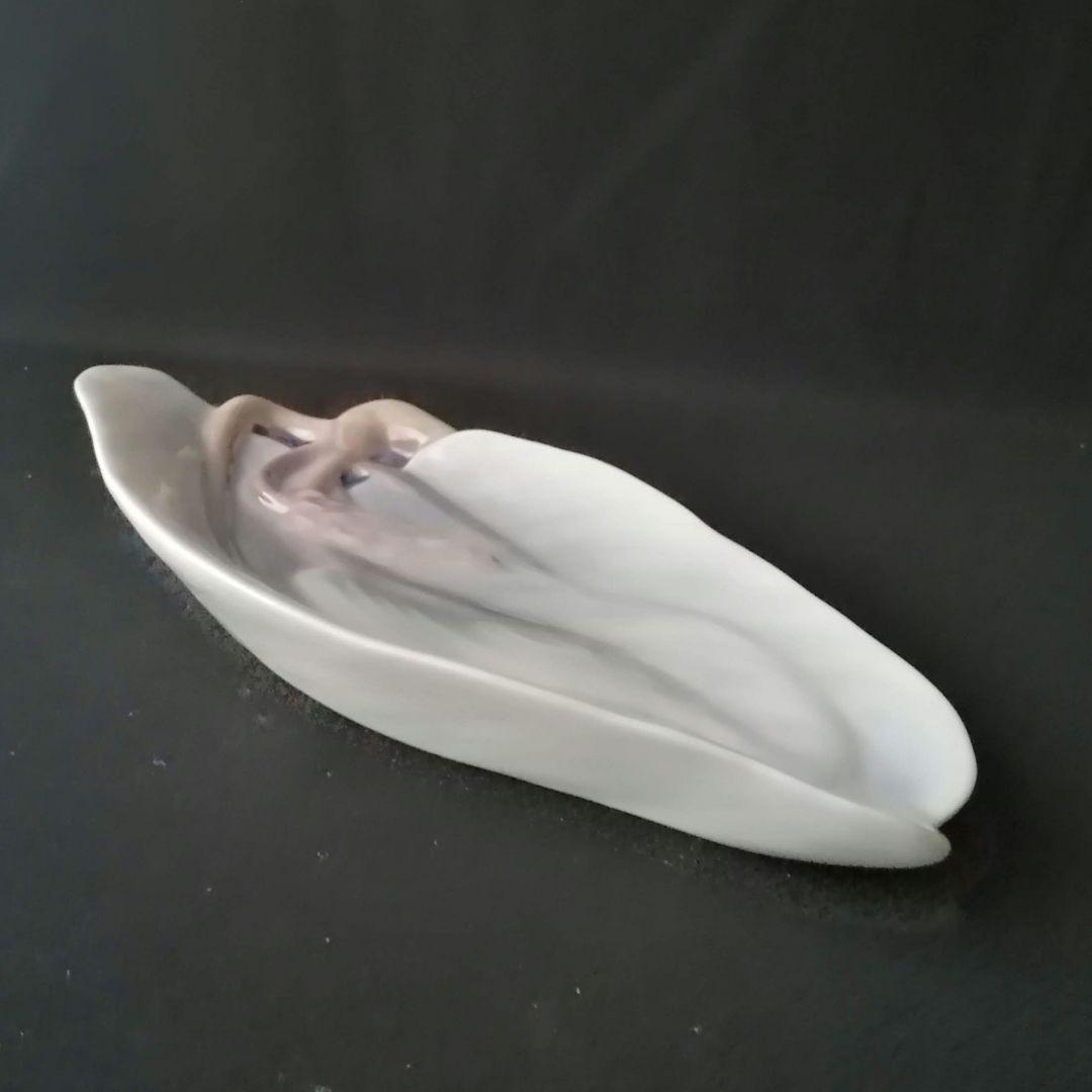 逸品　花文筆皿　ビングオーグレンダール（Ｂ＆Ｇ)　デンマーク　釉裏彩皿