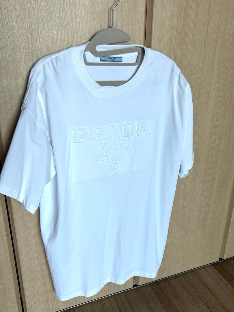 PRADA エンボスロゴ Tシャツ M プラダ シャツ 2枚セット 白 茶