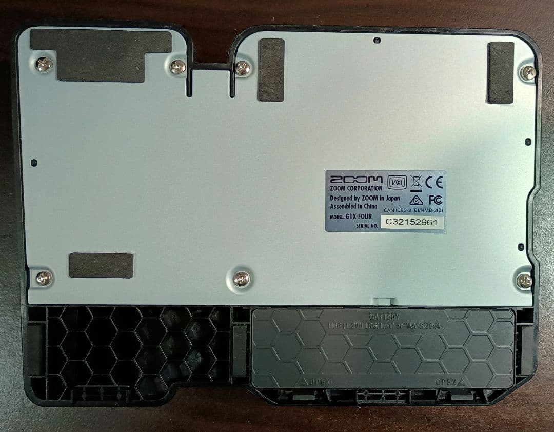 タイムセール【ギターエフェクター】ZOOM G1XFOUR ＋アダプター＋オマケ