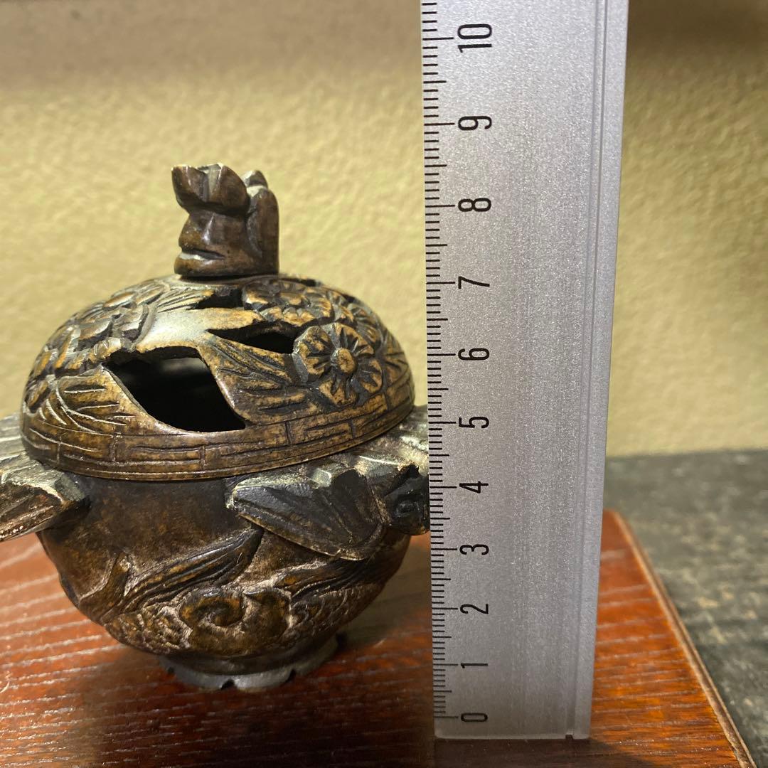 透かし掘龍図玉香炉