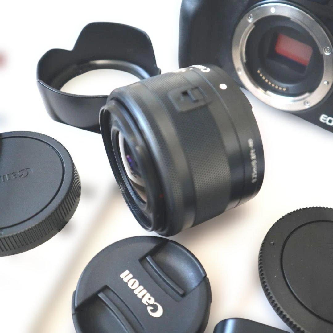 キヤノン EOS KISS M EF-M 15-45mm レンズキット