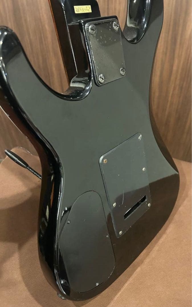 エレキギター　フロイドローズタイプ　黒