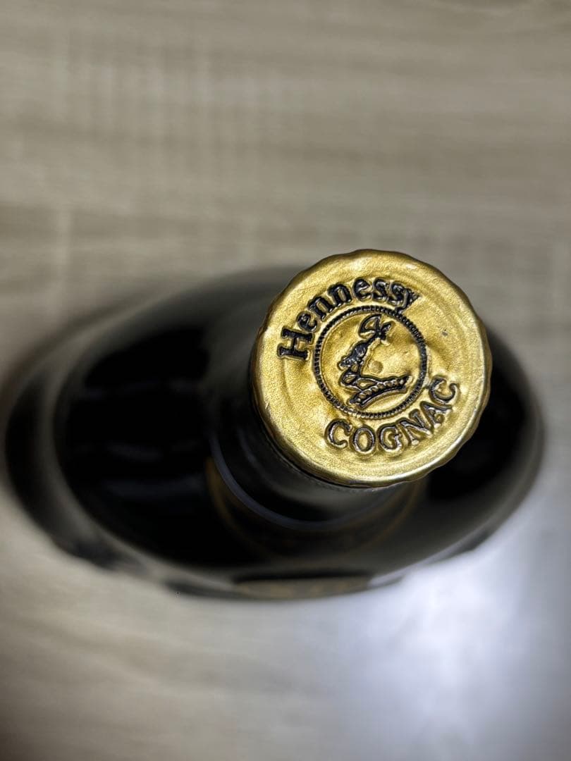 希少品　ヘネシーＸＯ　1000m l 金キャップ　未開封保管品