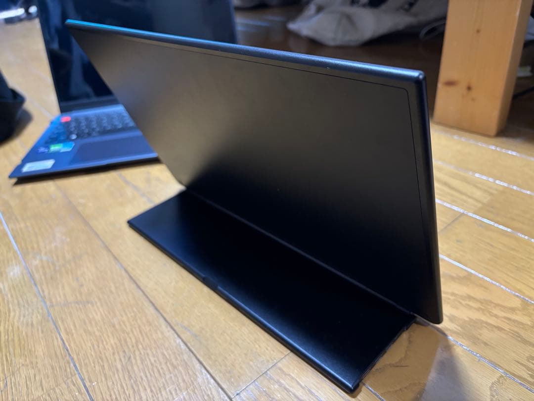 EWEI モバイルモニター 15.6インチ OLED(有機EL)