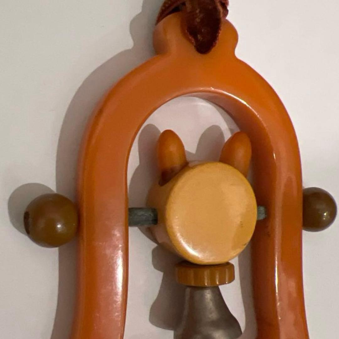 40s Bakelite ベルチャーム