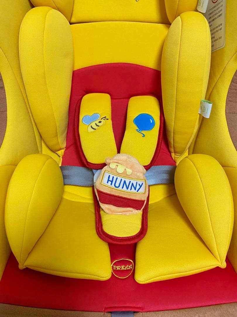 Winnie the Pooh 車用チャイルドシート