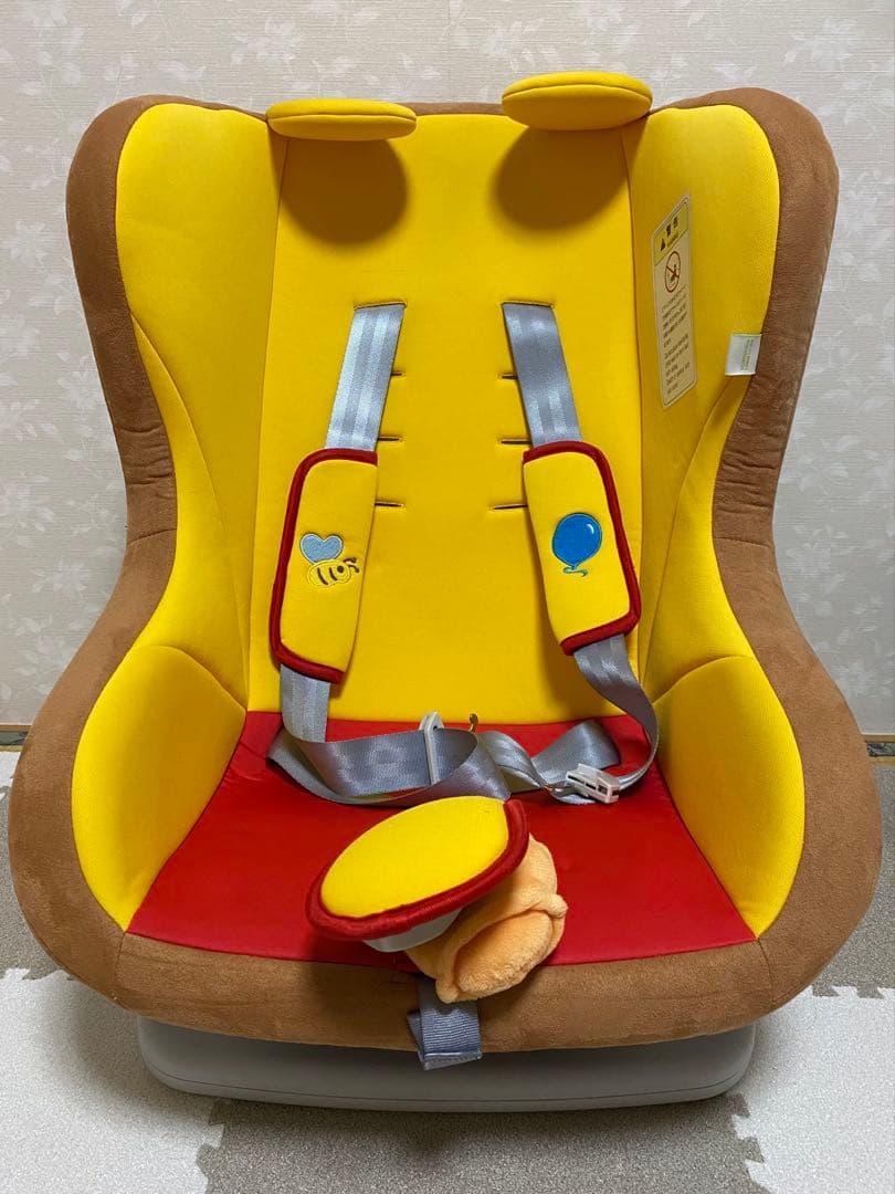 Winnie the Pooh 車用チャイルドシート