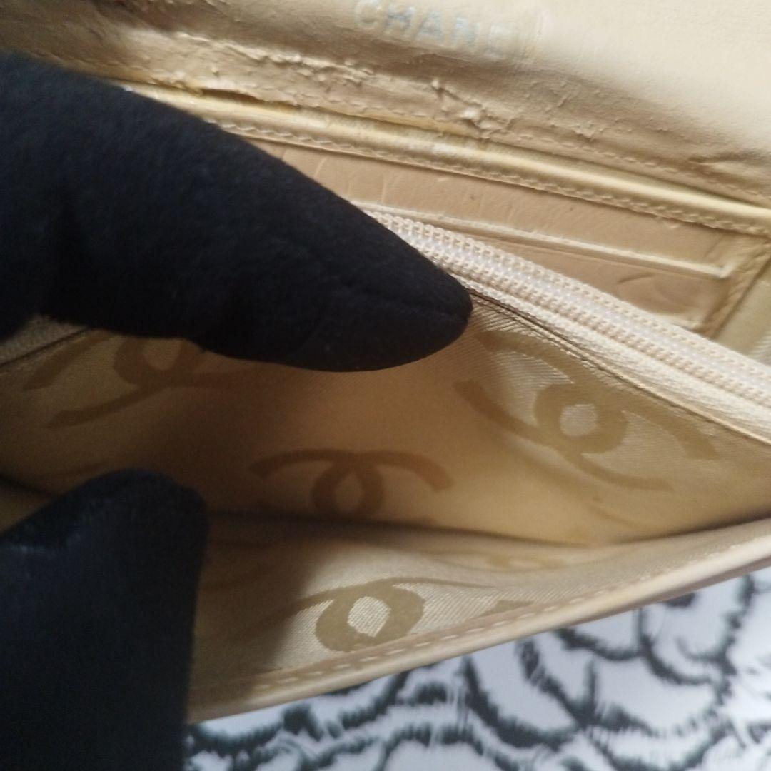 シャネル　カンボンライン　斜め掛け中財布