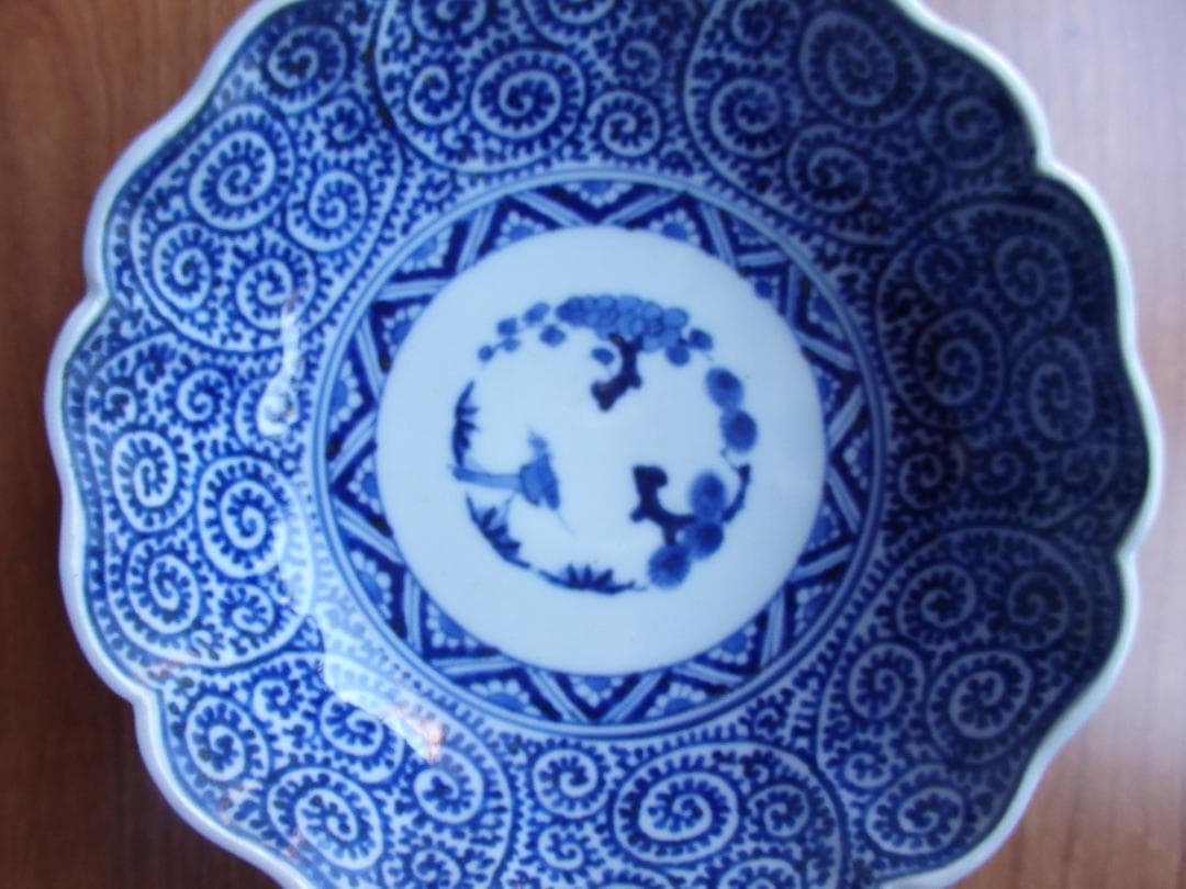 江戸中期古伊万里 染付『蛸唐草に松竹梅文』菓子鉢　成化年製銘